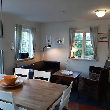 Haus Schmalstieg 7 Whg1 * Alkersum